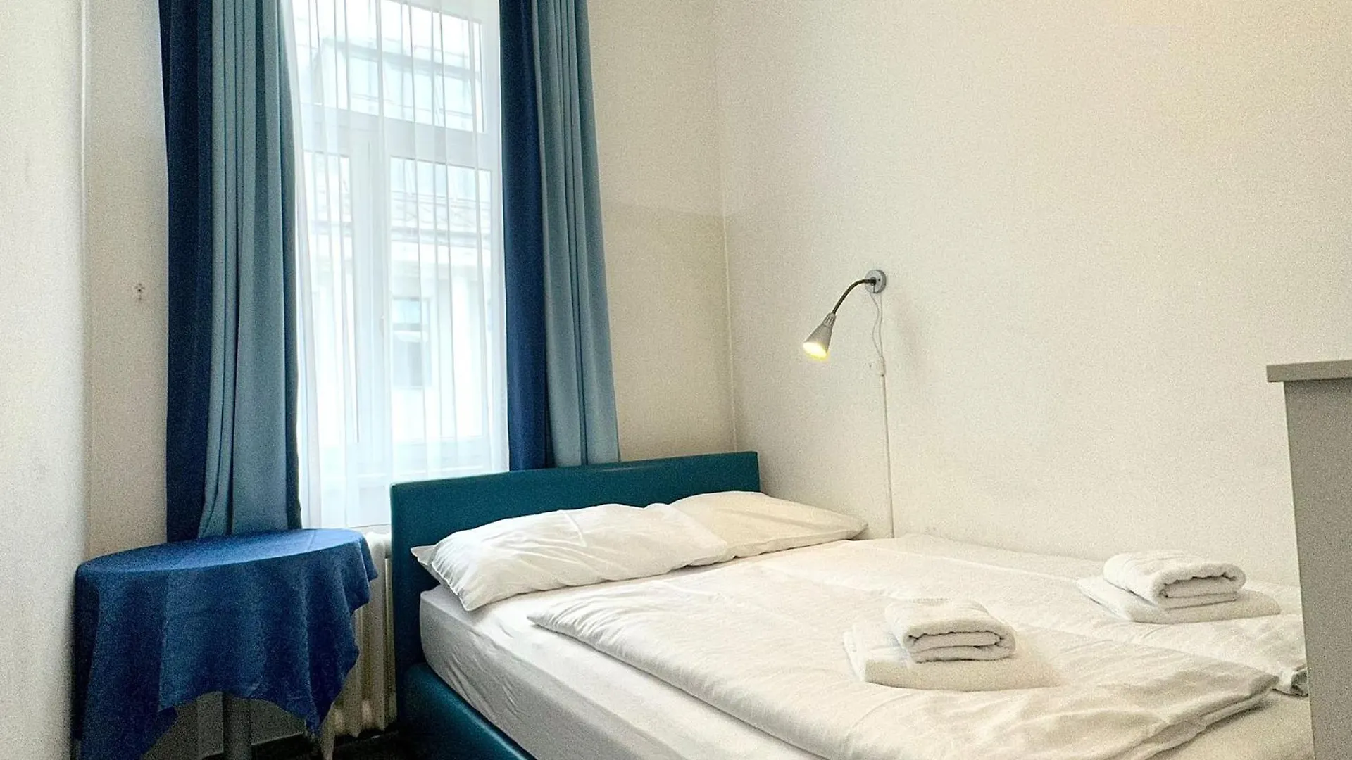 Very Central, 5 Min To City Center, Self Check In Vienna
