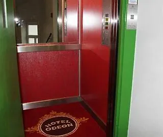 Hotel Very Central, 5 Min To City Center, Self Check In Viena